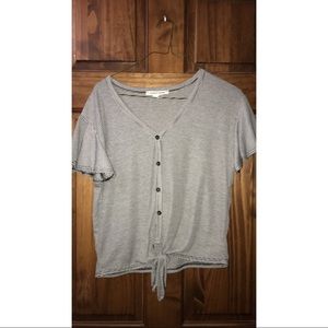 Cute front tie top!